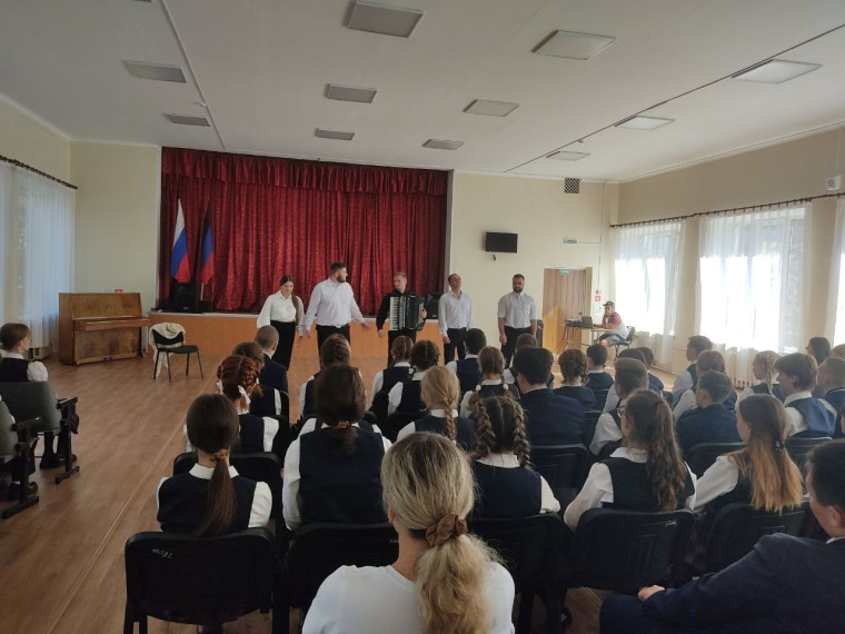 ТЕАТР В ШКОЛЕ.